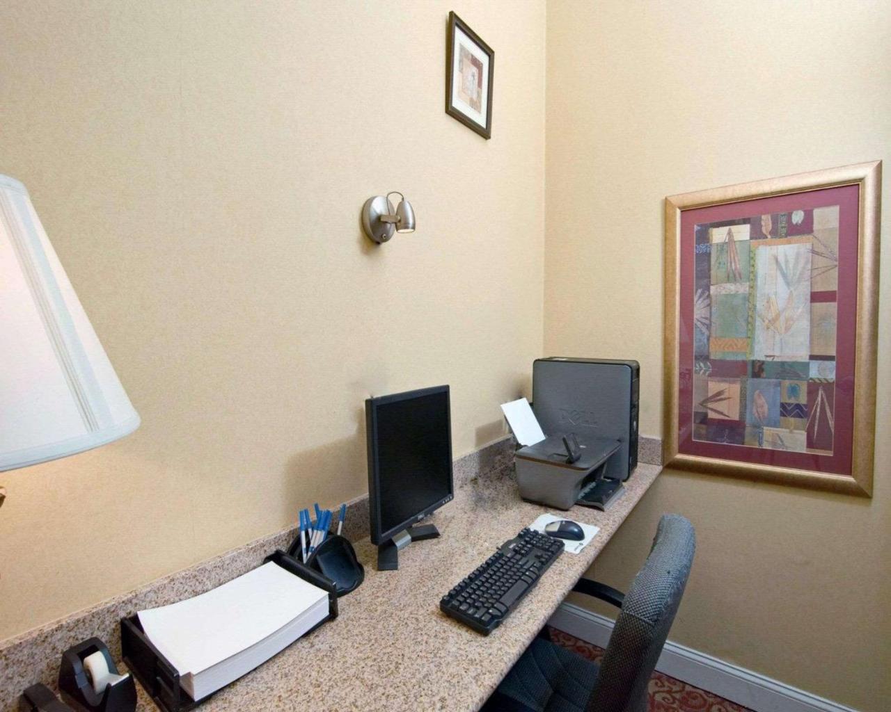 Comfort Inn Near Martinsville Speedway מראה חיצוני תמונה